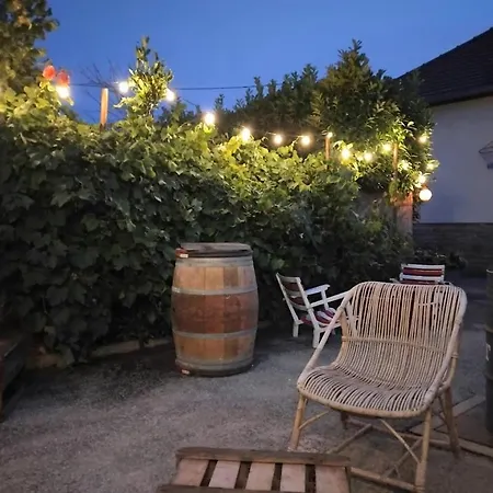 Апартаменты 4 Ou 2 Parking Wifi Terrasse Cosy Conde-sur-Sarthe